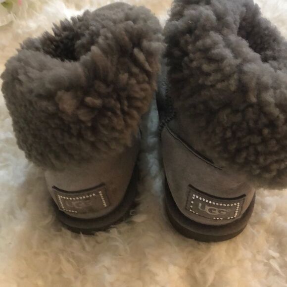 Ugg Gray suede and rhinestone boots. Fur booties 6 - Picture 2 of 8